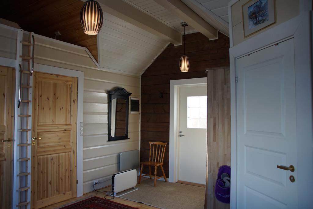 Aaroybukt Guesthouse Aroybukta Dış mekan fotoğraf