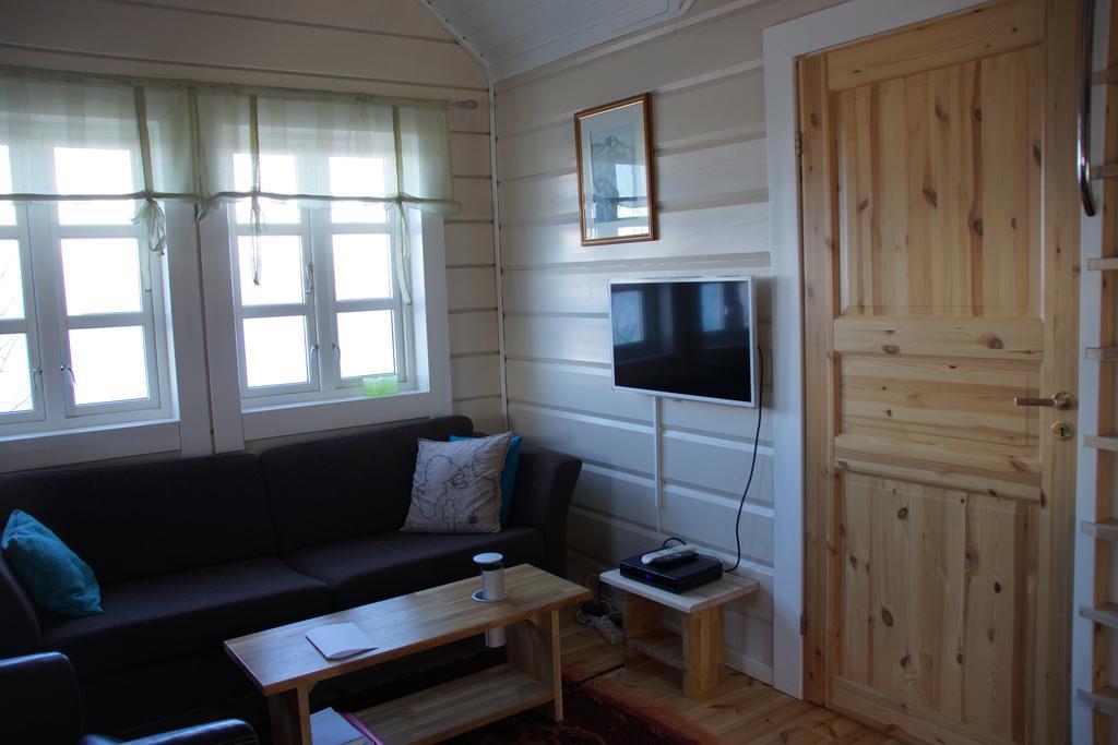 Aaroybukt Guesthouse Aroybukta Dış mekan fotoğraf