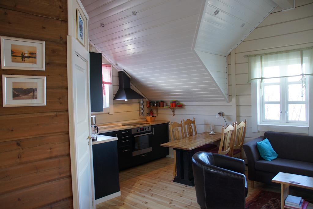 Aaroybukt Guesthouse Aroybukta Dış mekan fotoğraf